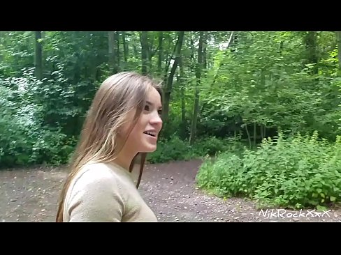 ❤️ Ik stelde Evelina foar dat wy op in iepenbier plak neuke! Se sei ja. Dan ik neukte har yn 'e kont en cum yn har mûle. Doe pikte se harsels. Russyske porno by porno fy.sexvideosex.top
