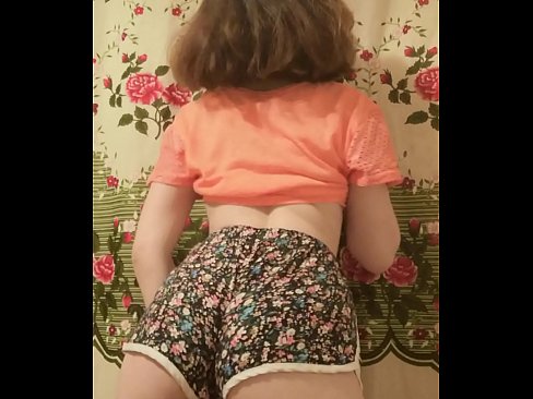 ❤️ Sexy jonge babe dy't har koarte broek op 'e kamera útstrielet Russyske porno by porno fy.sexvideosex.top